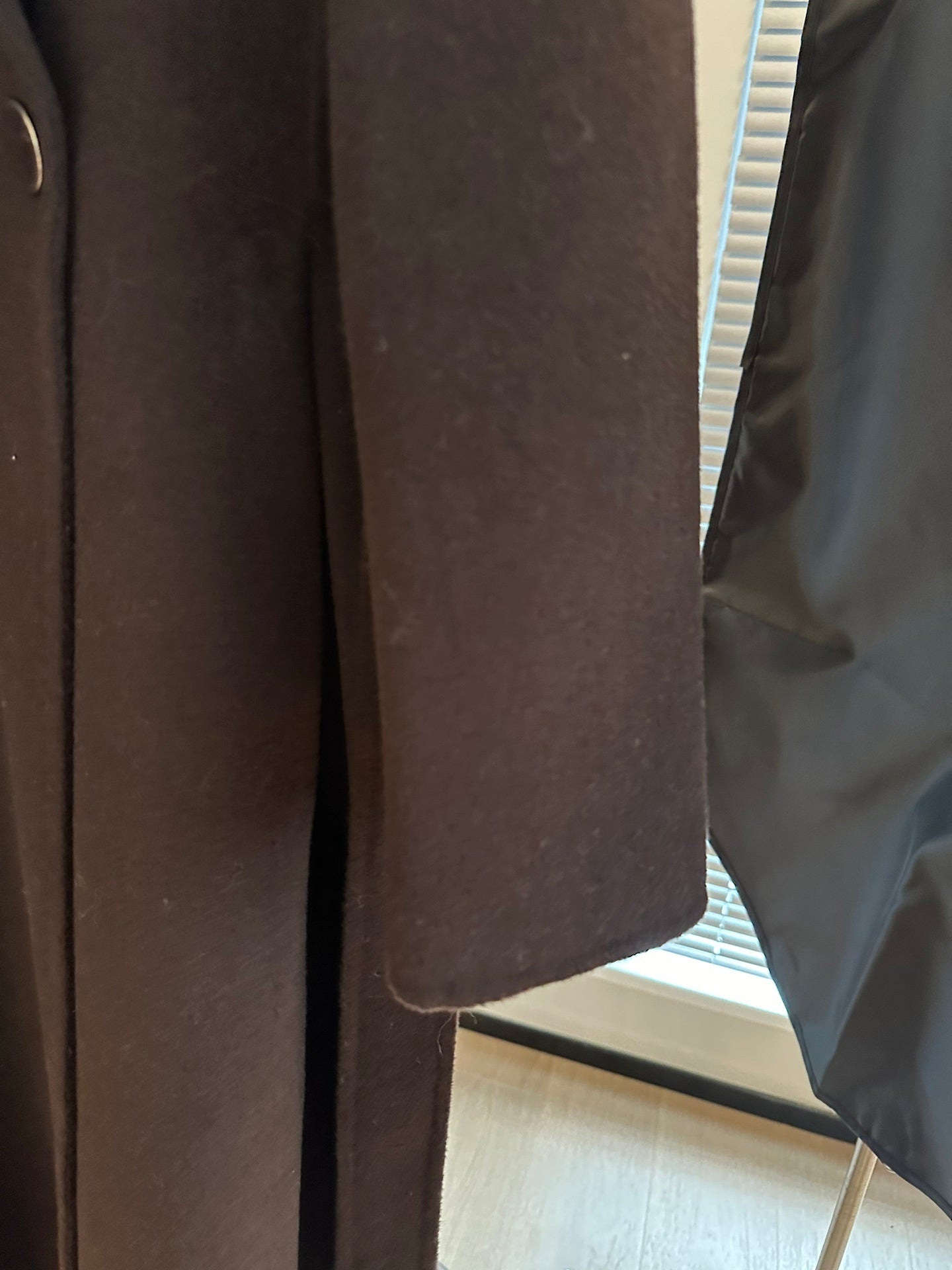 chDark Brown/Black Wool Double-Breasted Coat