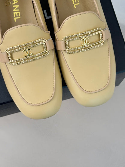 CH 25C Double C Chain Buckle Chunky Heel Loafers