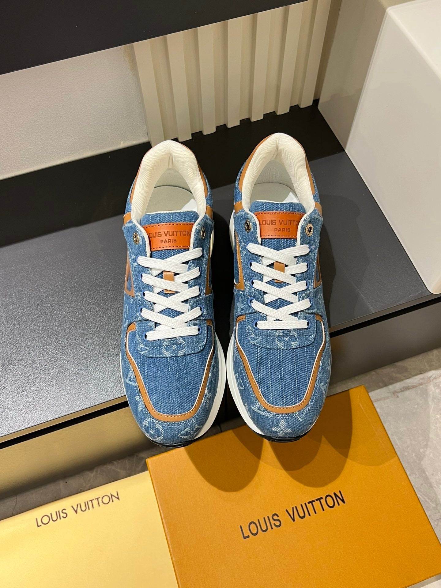 Luxury Men's Low-Top Sneakers