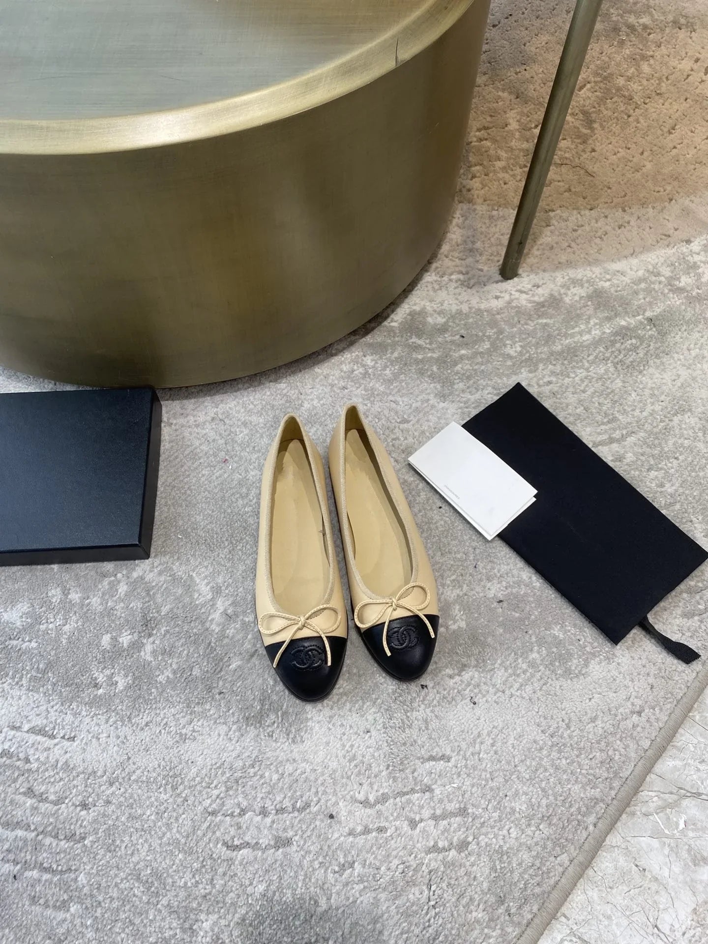 Ballet Flats Beige Black Lambskin