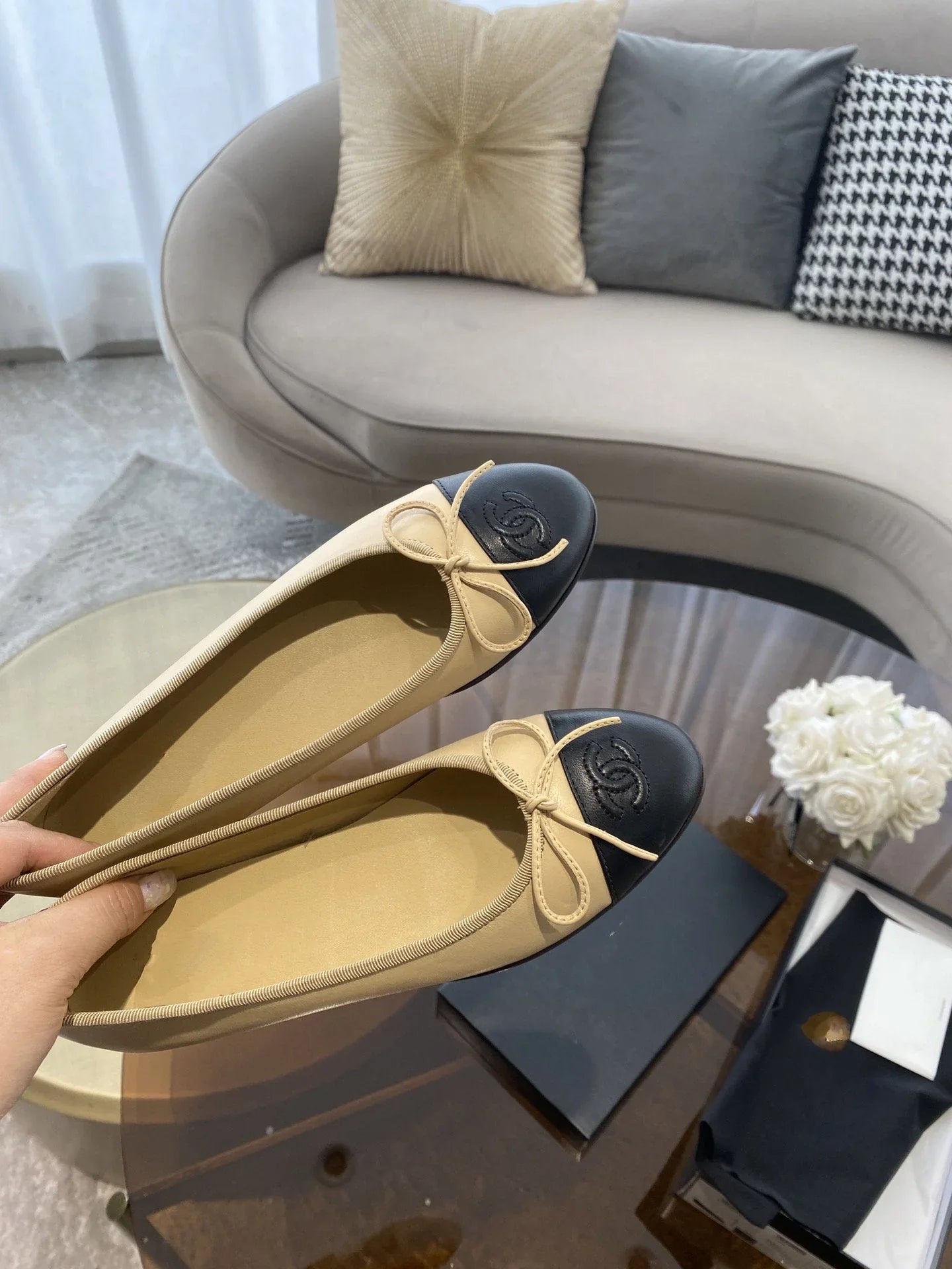 Ballet Flats Beige Black Lambskin