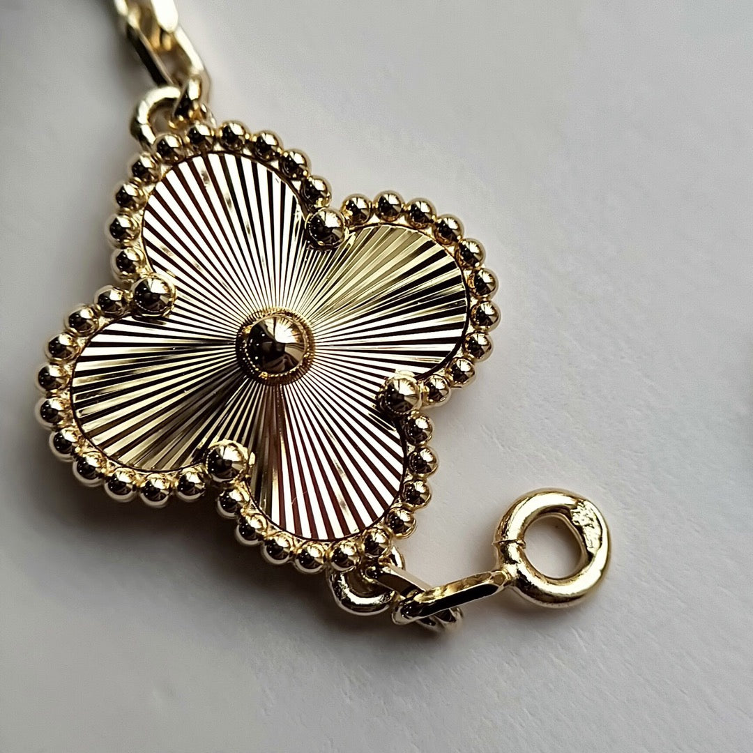 Clover 5 Motif Gold Bracelet