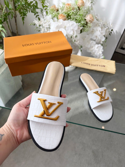 LV G82 Slippers