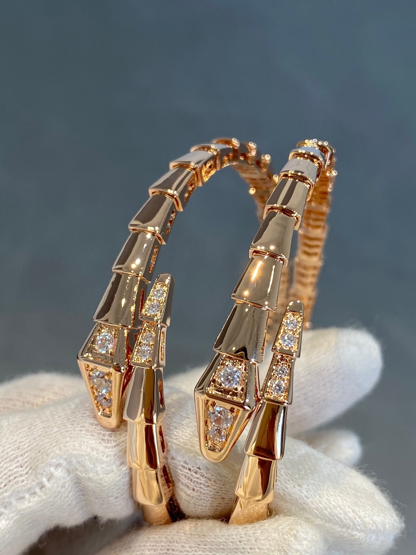 Serpenti Bracelet Diamonds Pink Gold 2