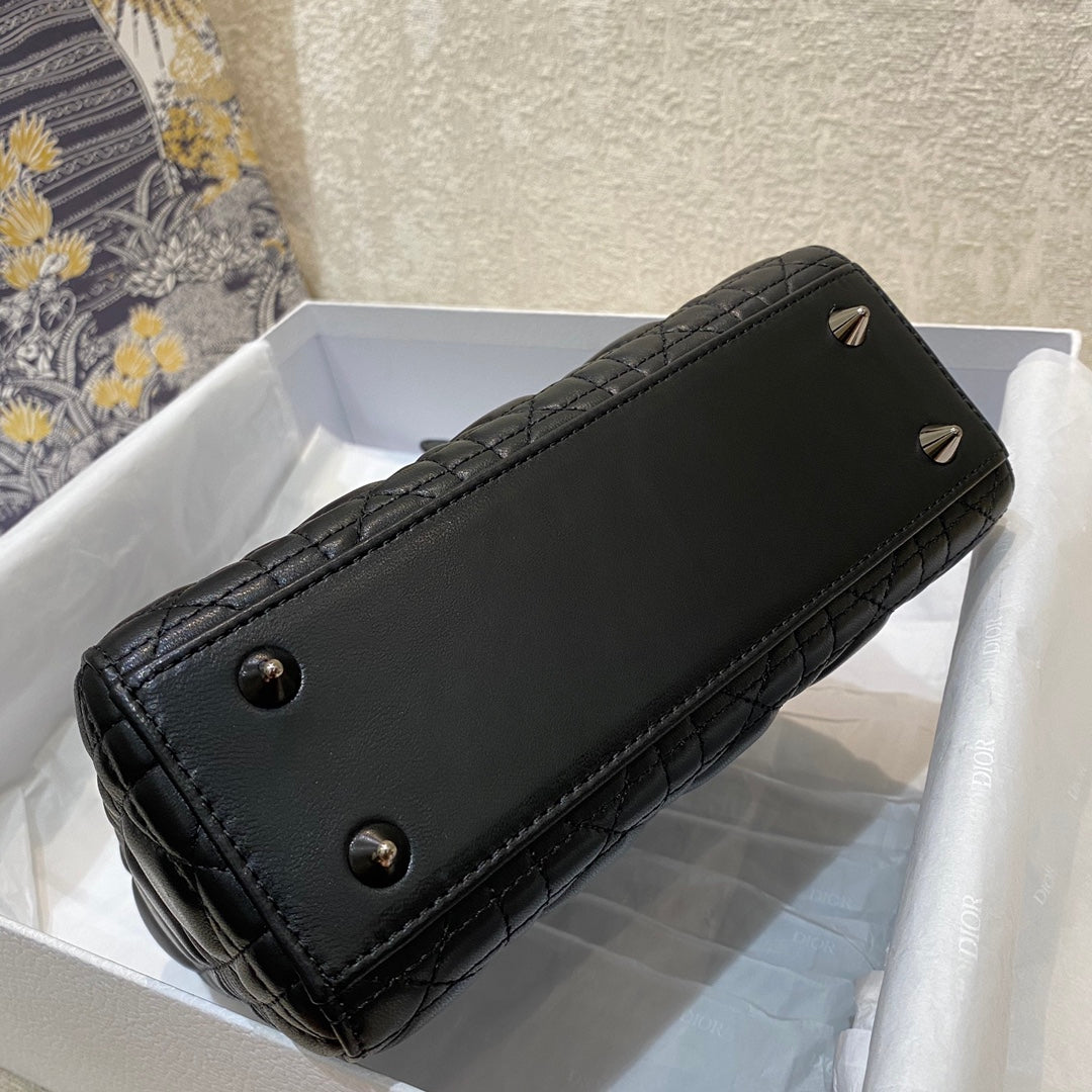 Small Lady 20 Black Lambskin Shw