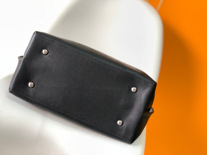 Carmel Hobo 40 Black Mahina