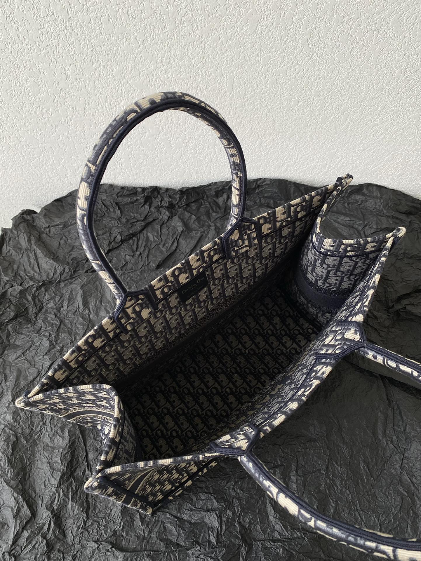 CD Large Book Tote 42cm Oblique Embroidery Calfskin