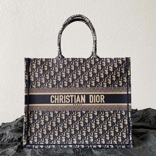 CD Large Book Tote 42cm Oblique Embroidery Calfskin