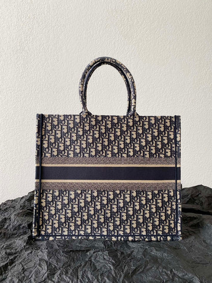 CD Large Book Tote 42cm Oblique Embroidery Calfskin