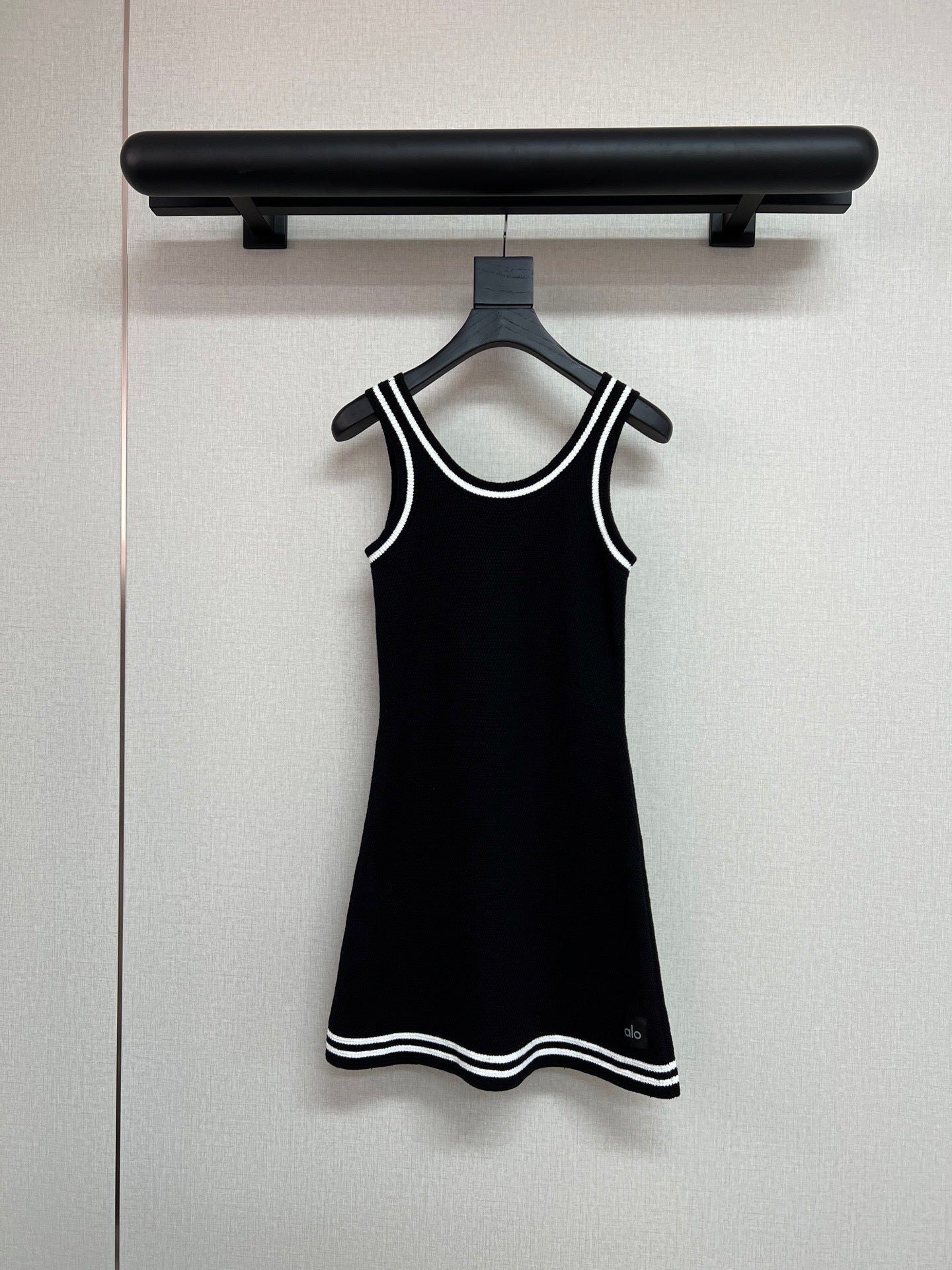 Iconic Knitwear Series Jisoo & Kendall Jenner Style