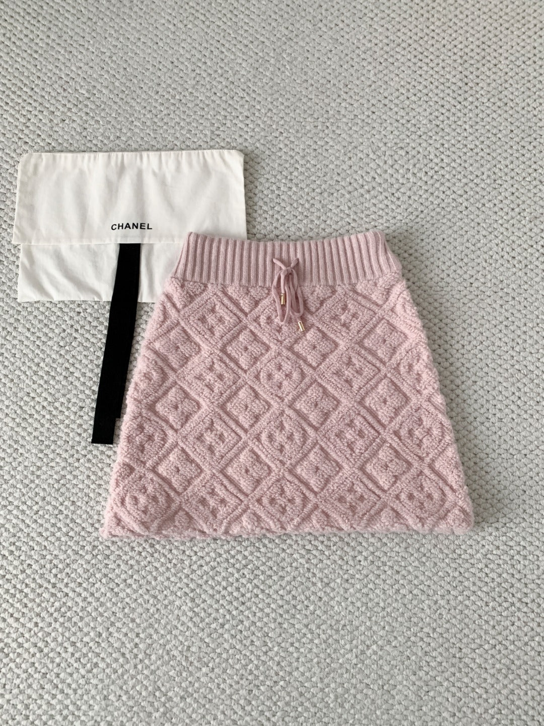 LV Women’s Cashmere Wool Jacquard Terry Sweater Set