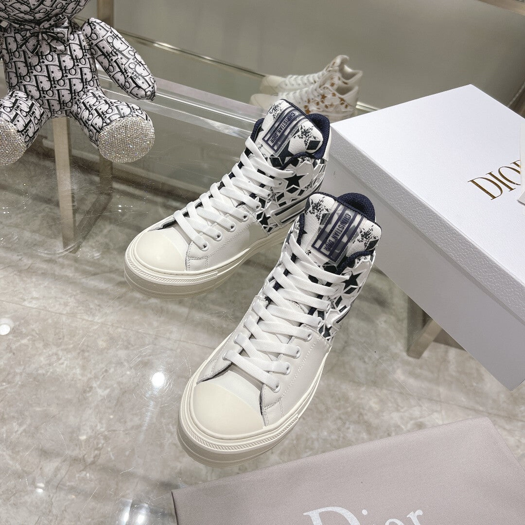 W116 Star Sneakers