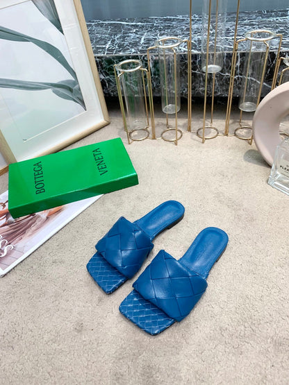 Bottega Veneta Women’s Chunky Woven Flat Sandals