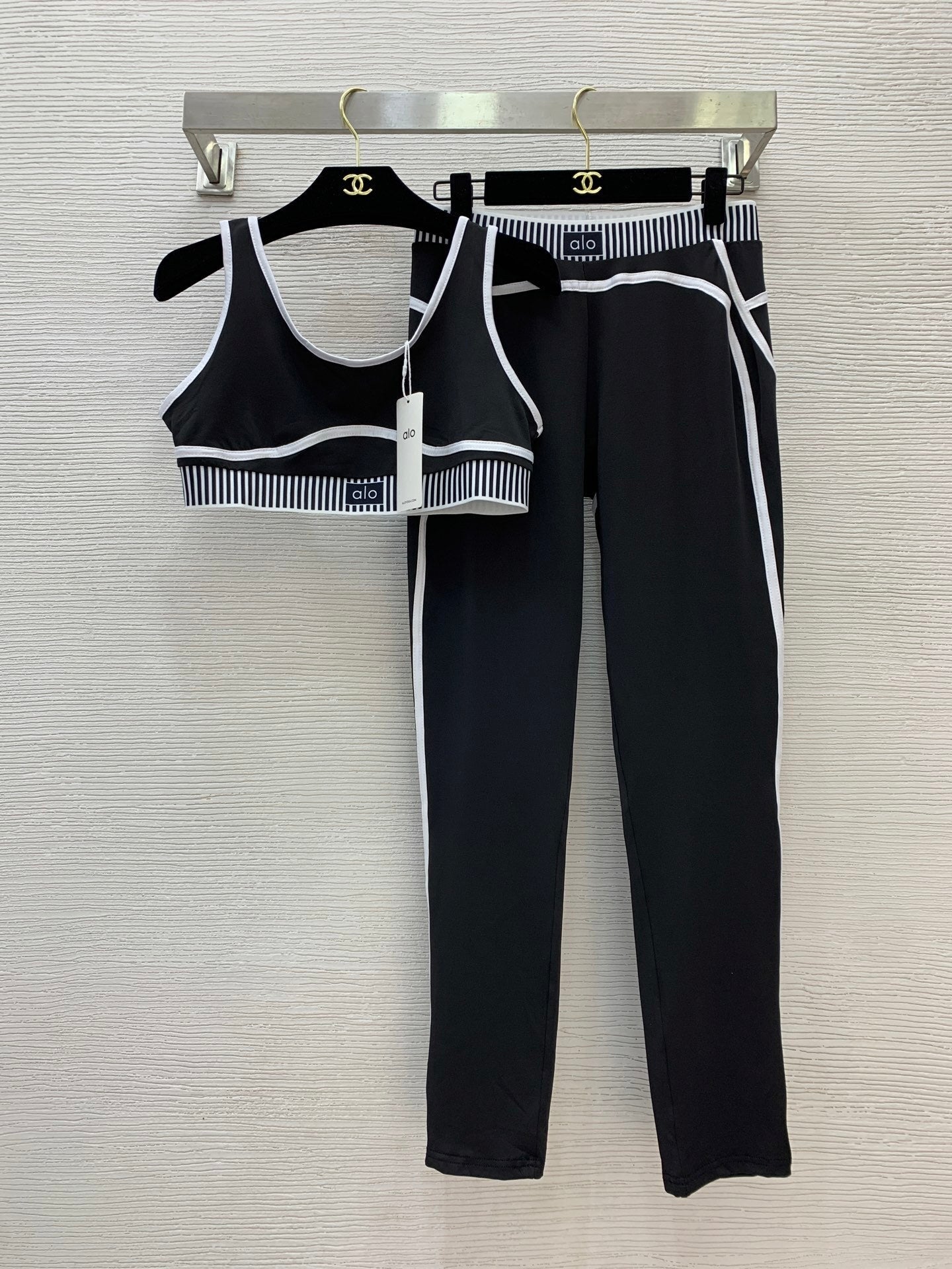 Yoga New Color-Blocked Striped Logo Webbing Fitness Set