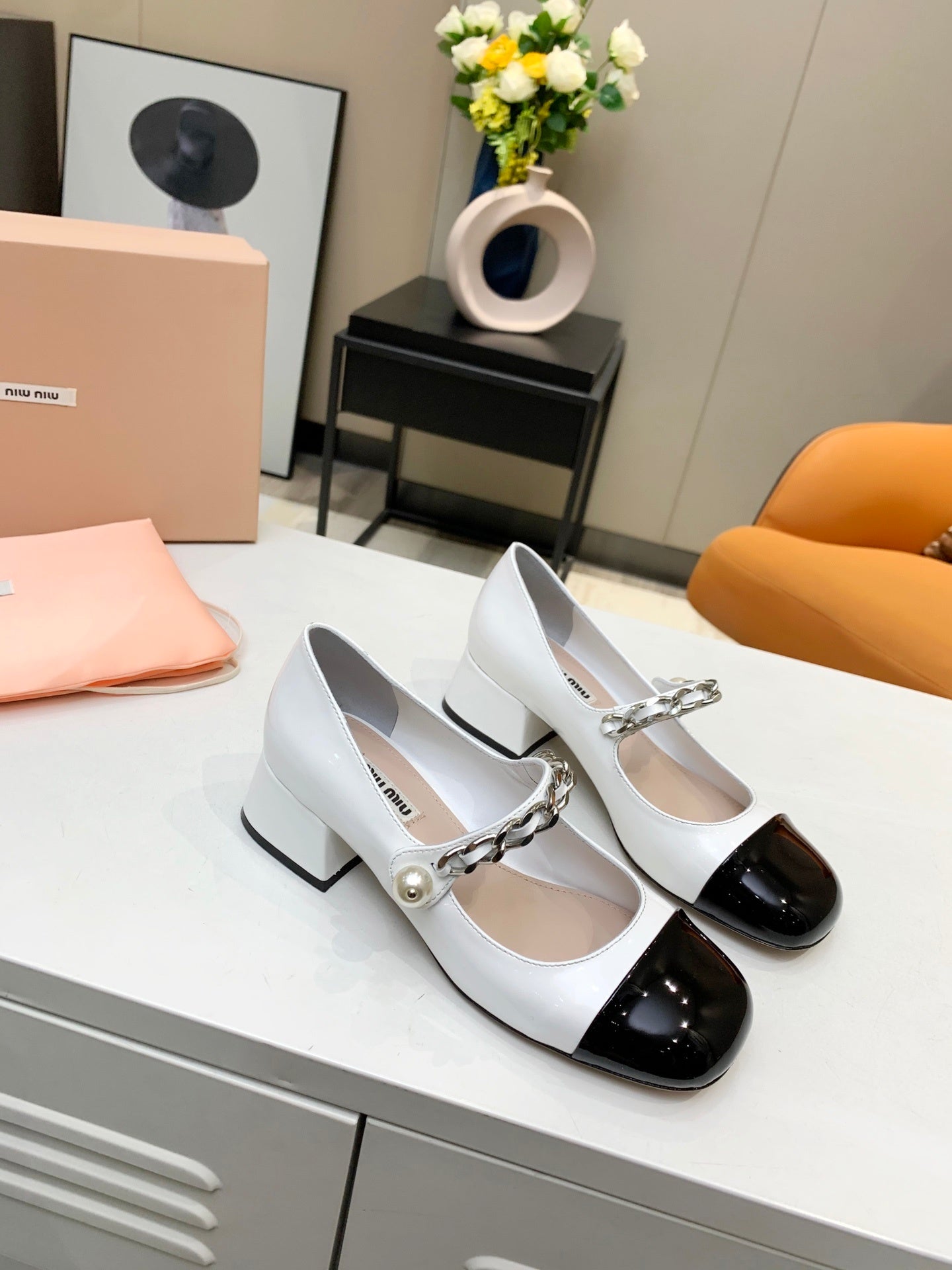 Mi iu 2021 Square Toe Chunky Heel Shoes