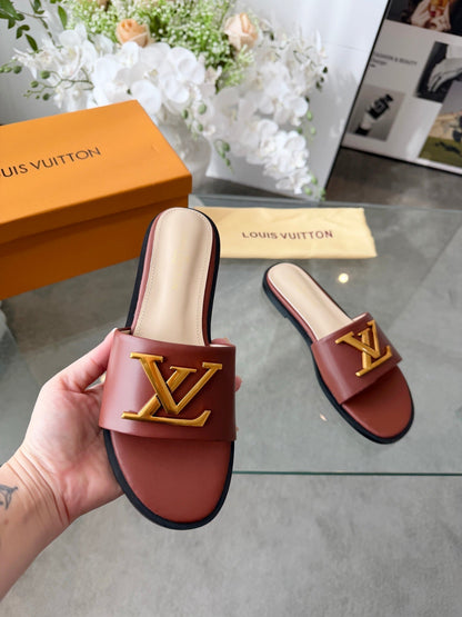 LV G82 Slippers