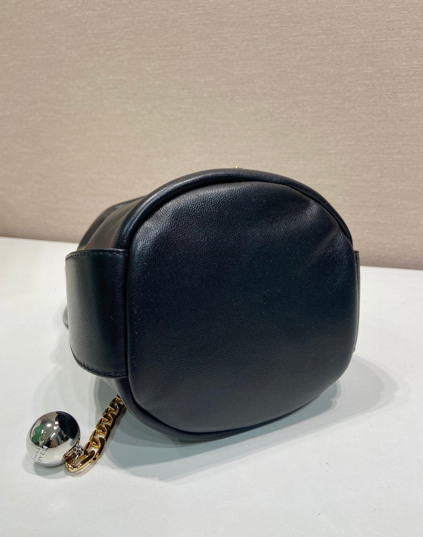 pra Petit Sac Noir Nappa Leather Mini Bucket Bag
