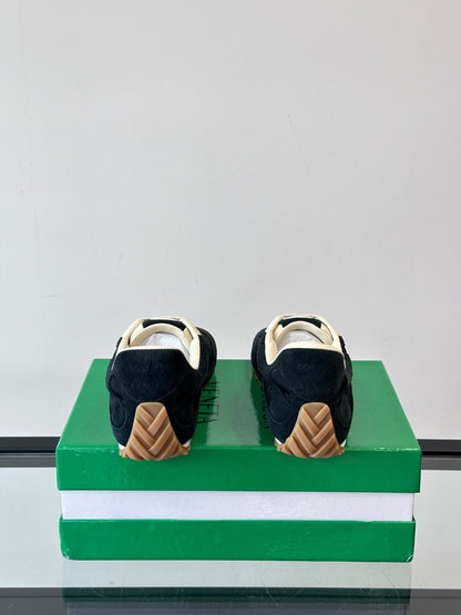 Orbit Couple Casual Sneakers – Millennial Retro Style