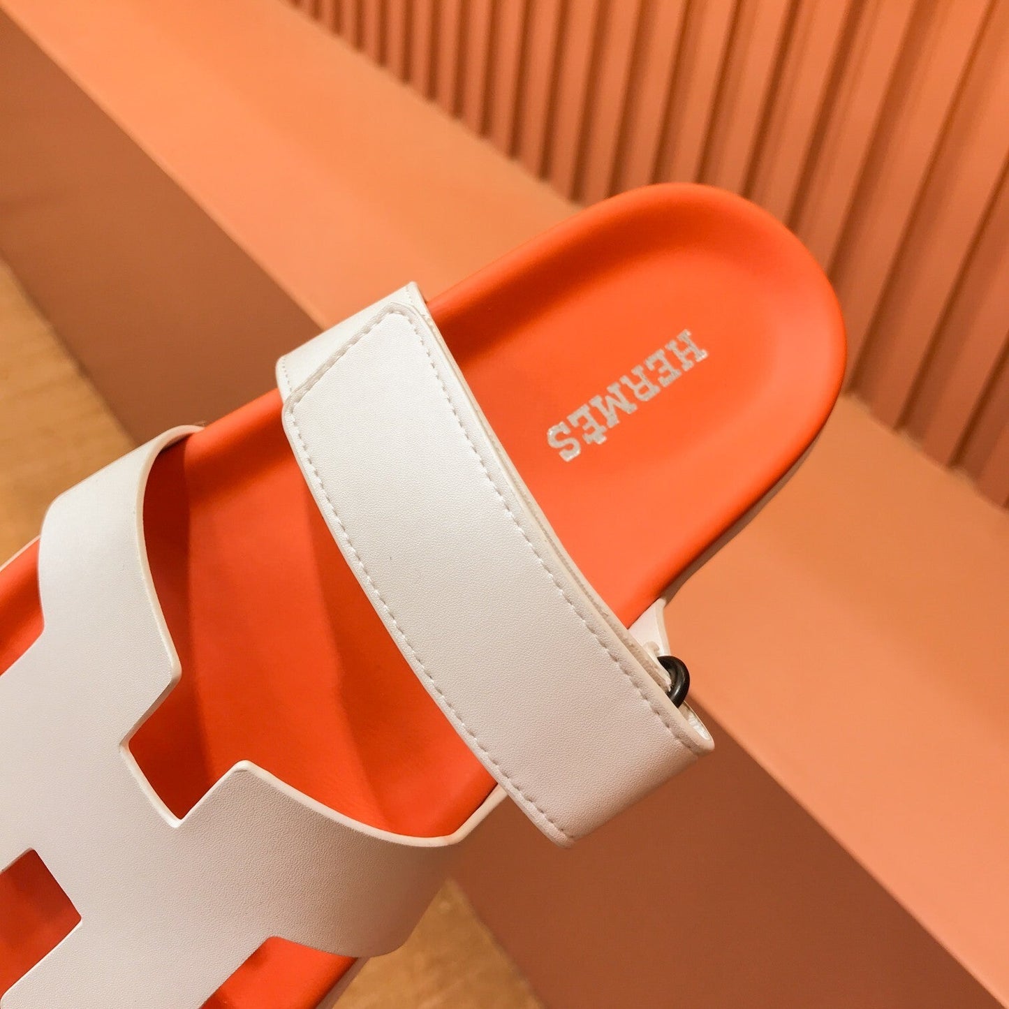 High-Quality Upper W105 H Premium Shoes