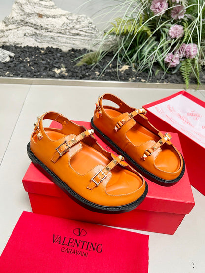 V ino Classic Leather Design Sandals