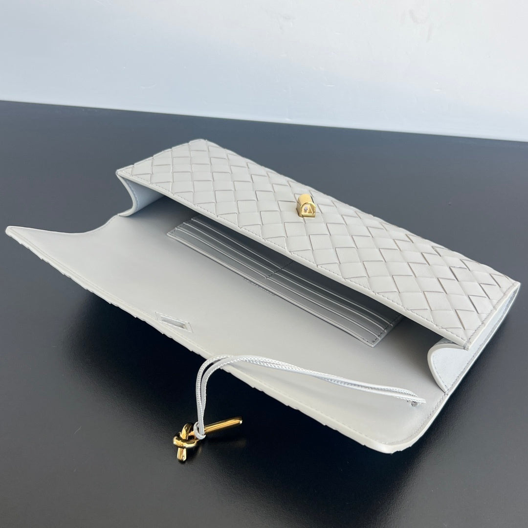 BV white purse