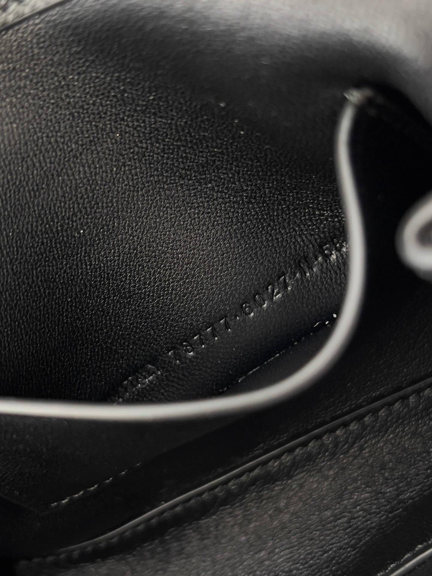 Women’s Unique Design Chain Armpit Shoulder Bag