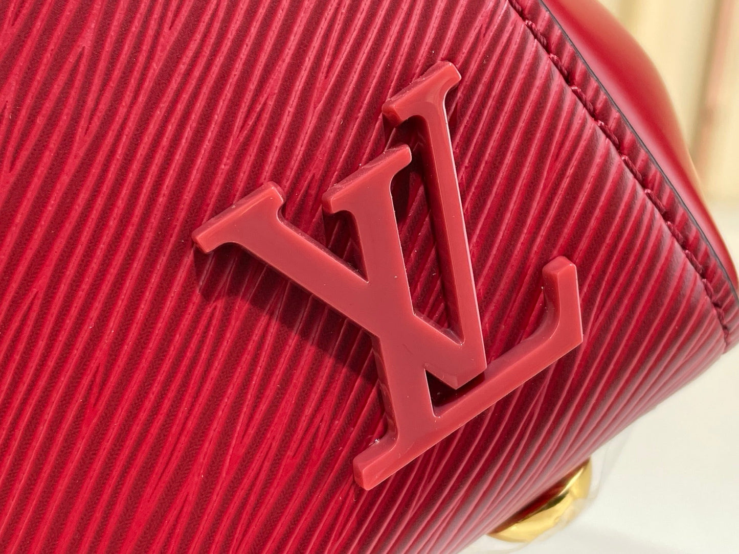 Luis Vi Cluny Mini Epi Leather Bag