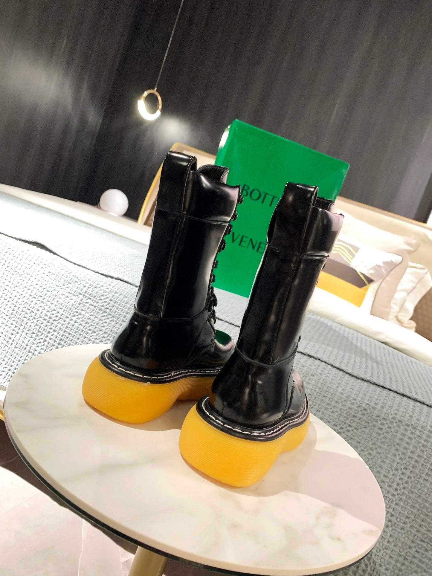 bv Luxury Cowhide Shoes