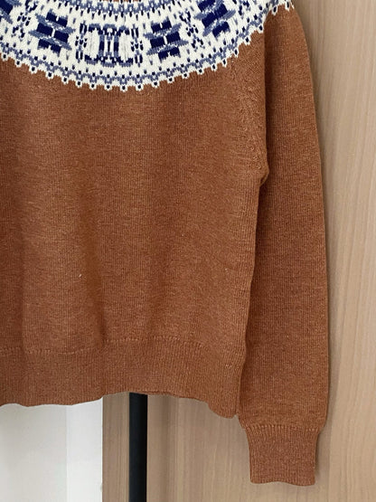 Two-Tone Logo Cardigan Sophisticated & Stylish