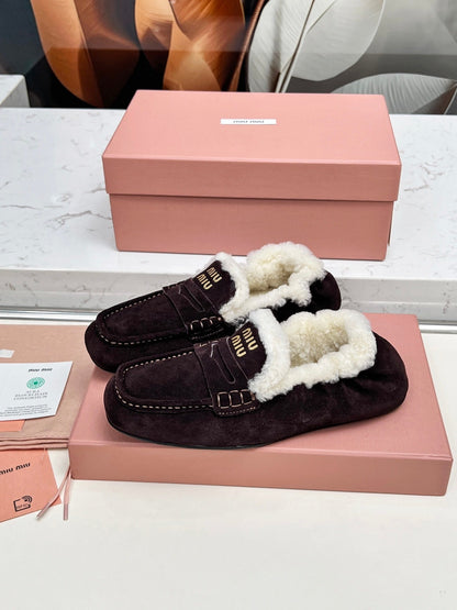 MiuMi Autumn/Winter New Slip-on Loafers