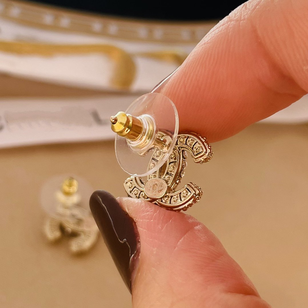 Double C Mop Gold Stud Earrings