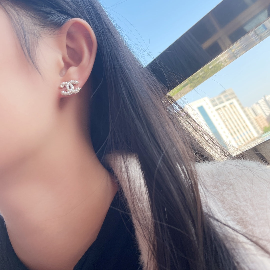 Double C Mop Gold Stud Earrings