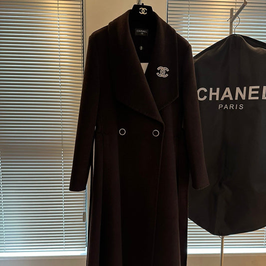 Elegant Tie-Waist Double-Breasted Coat with Snake Brooch