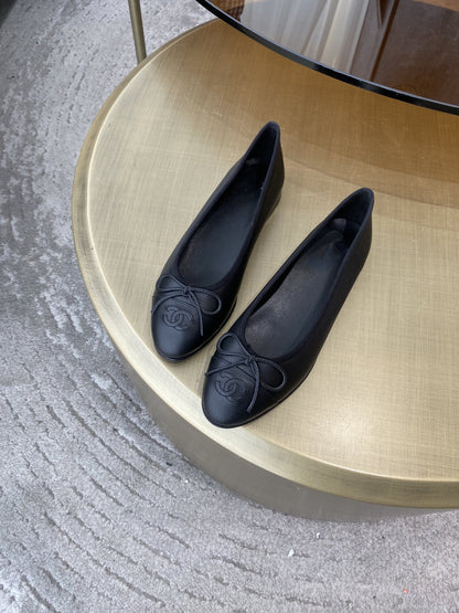 Ballet Flats Black Grained Calfskin