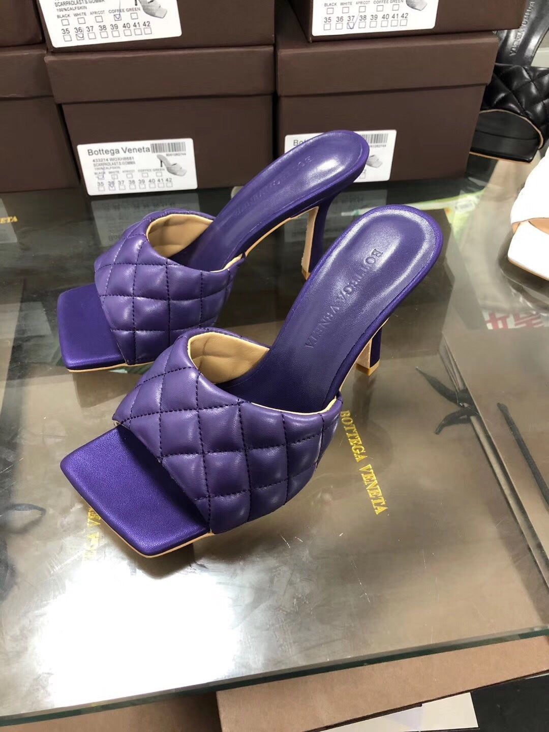 BV Women’s 2020 Spring Embroidered Sheepskin High-Heeled Slippers