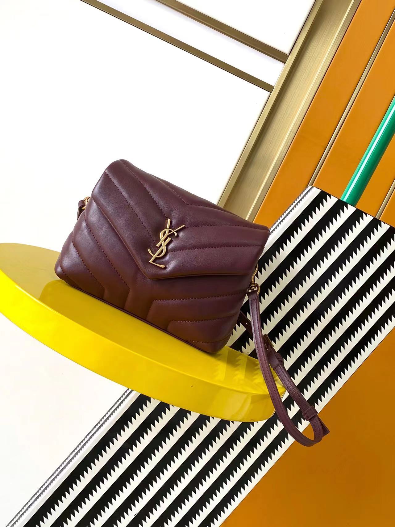 Loulou Medium Leather Bag