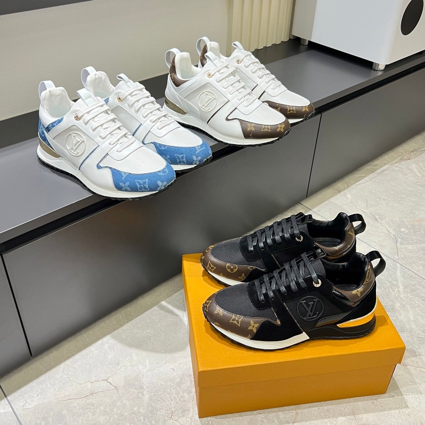 Unisex Boutique-Synchronized Waterproof Shoes