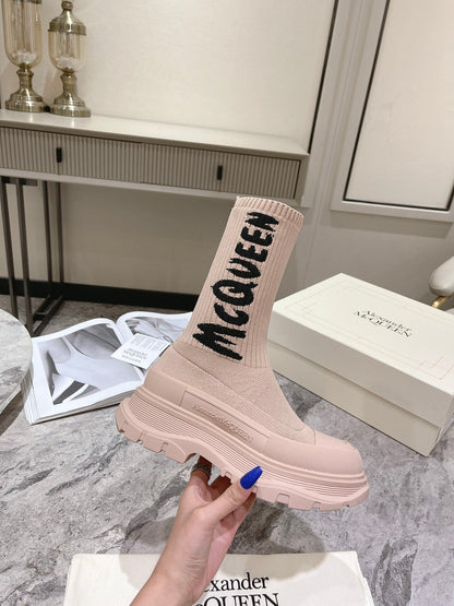 MQ Graffiti Knitted Tread Slick Boots