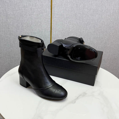 CHEL 2025 Sheepskin Crystal-Lined Boots