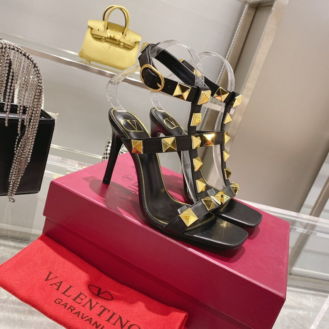 Val studded sandals