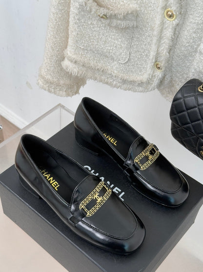 CH 25C Double C Chain Buckle Chunky Heel Loafers