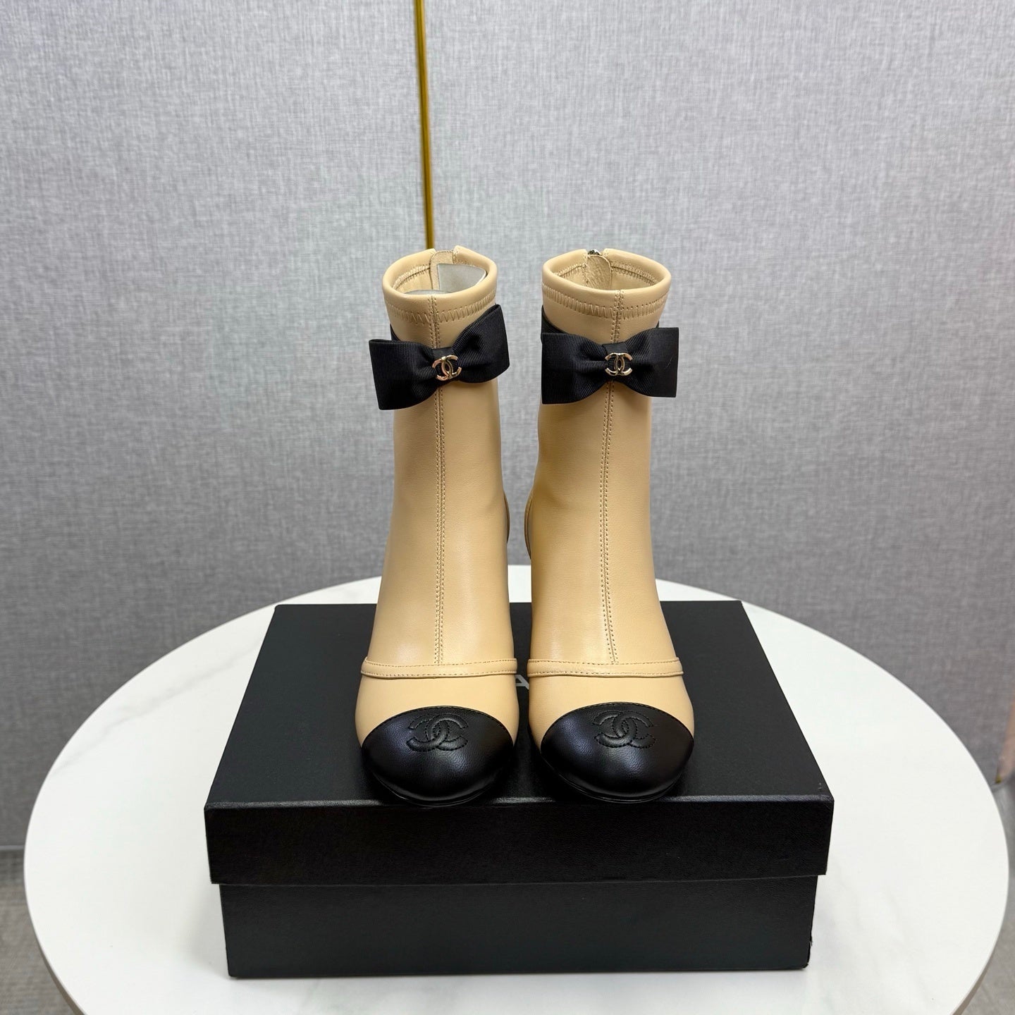 CHEL 2025 Sheepskin Crystal-Lined Boots