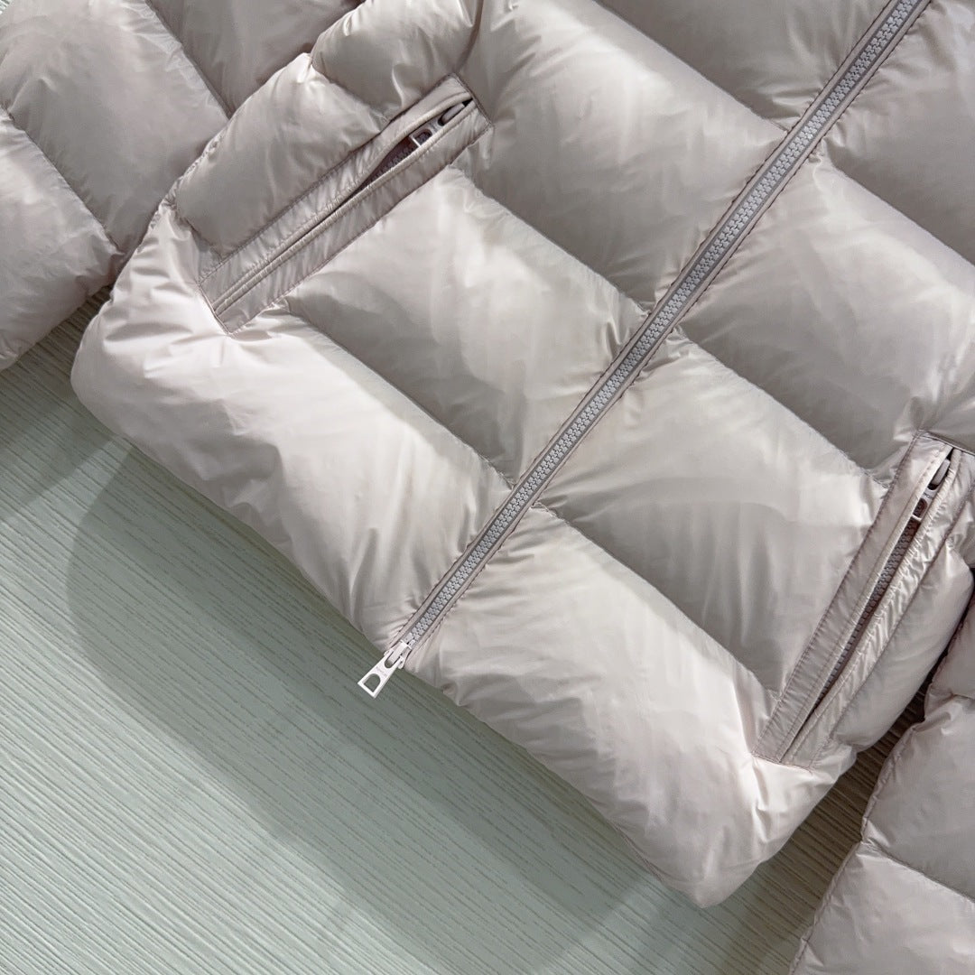 New Down Jacket Casual & Stylish with Classic Logo