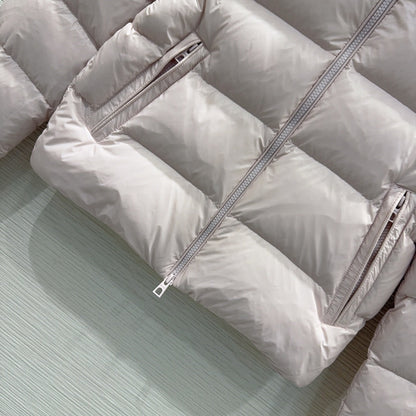 New Down Jacket Casual & Stylish with Classic Logo