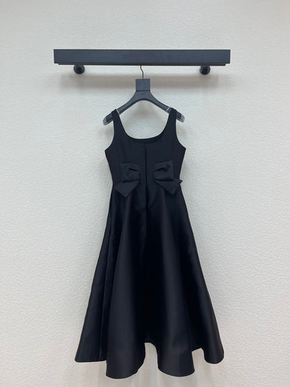 D Hepburn-Style Bow-Back Sleeveless Mini Dress