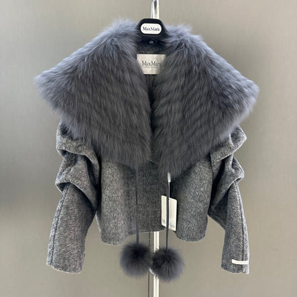 Elegant Wool Coat with Detachable White Fox Fur Collar
