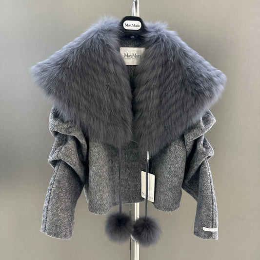 Elegant Wool Coat with Detachable White Fox Fur Collar