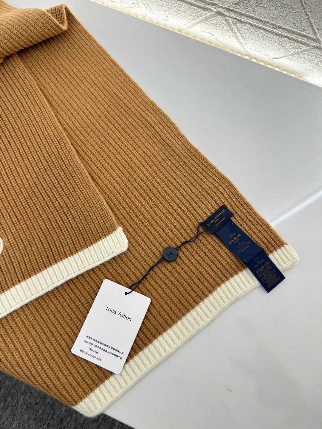 2025 YB Cashmere Scarf Logo & Four-Leaf Clover