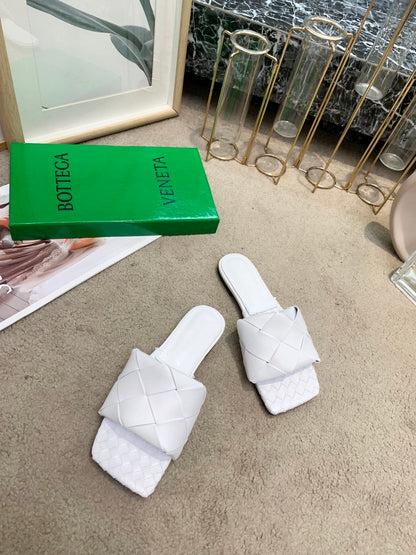 Bottega Veneta Women’s Chunky Woven Flat Sandals