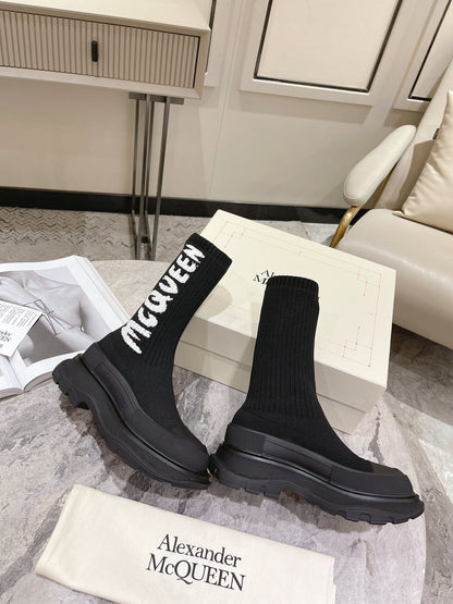 MQ Graffiti Tread Slick Boots